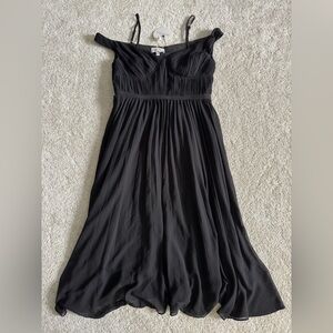 Boohoo Occasion Black Cold Shoulder Pleated Midi Dress